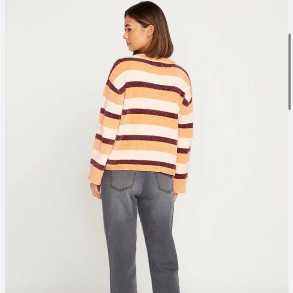 NWT Volcom bubble tea sweater , color melon. Peach, maroon and pink. - Picture 4 of 7